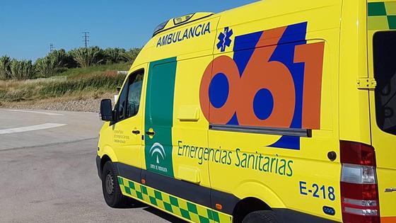 Muere un trabajador arrollado por el camión que descargaba en Vícar