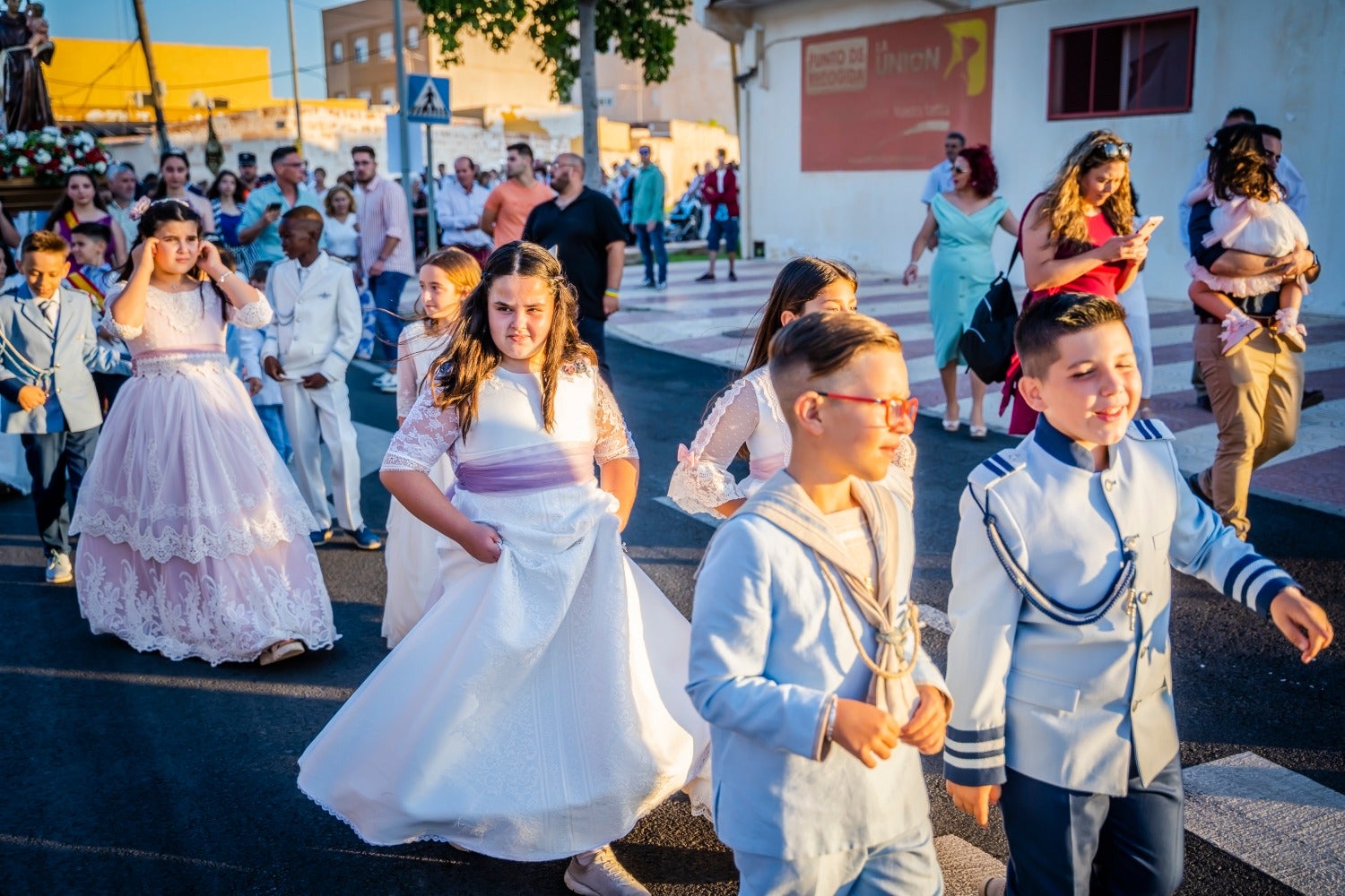 San Antonio y La Inmaculada procesionan por las calles de Cortijos de Marín en sus fiestas