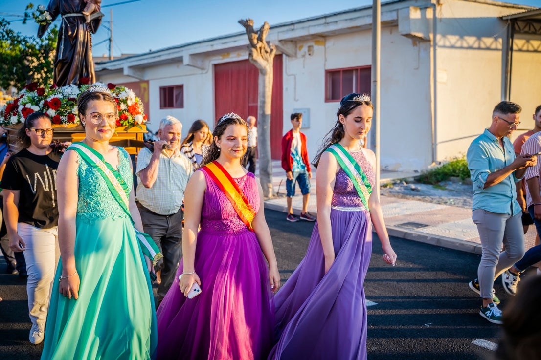 San Antonio y La Inmaculada procesionan por las calles de Cortijos de Marín en sus fiestas