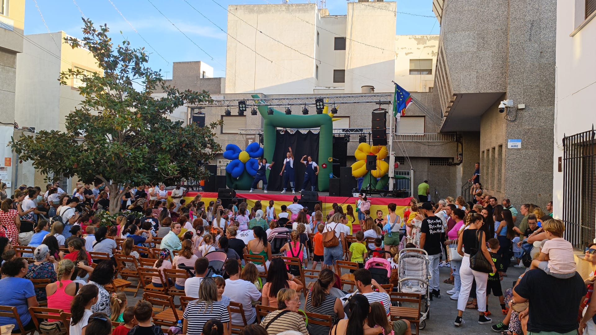 Roquetas inició sus festejos con talleres, tapeo y atracciones