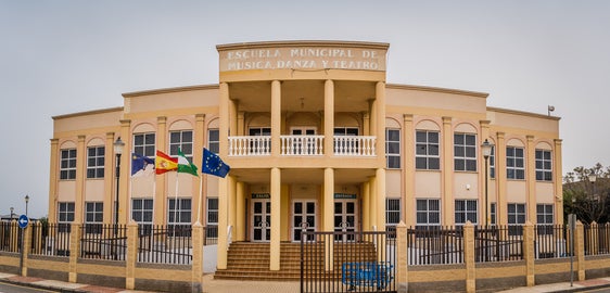 La Escuela Municipal de Música, Danza y Teatro de Roquetas.