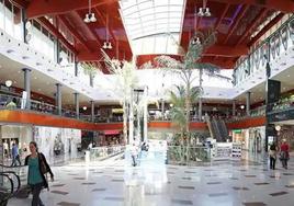 Desalojan el Centro Comercial Gran Plaza.