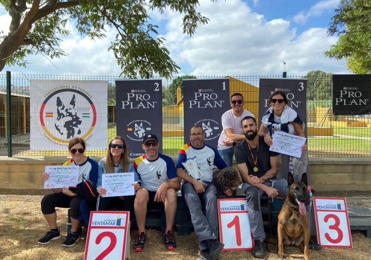 Roqueteros triunfan en el campeonato de Obediencia e Idt de Gibraltar durante el fin de semana