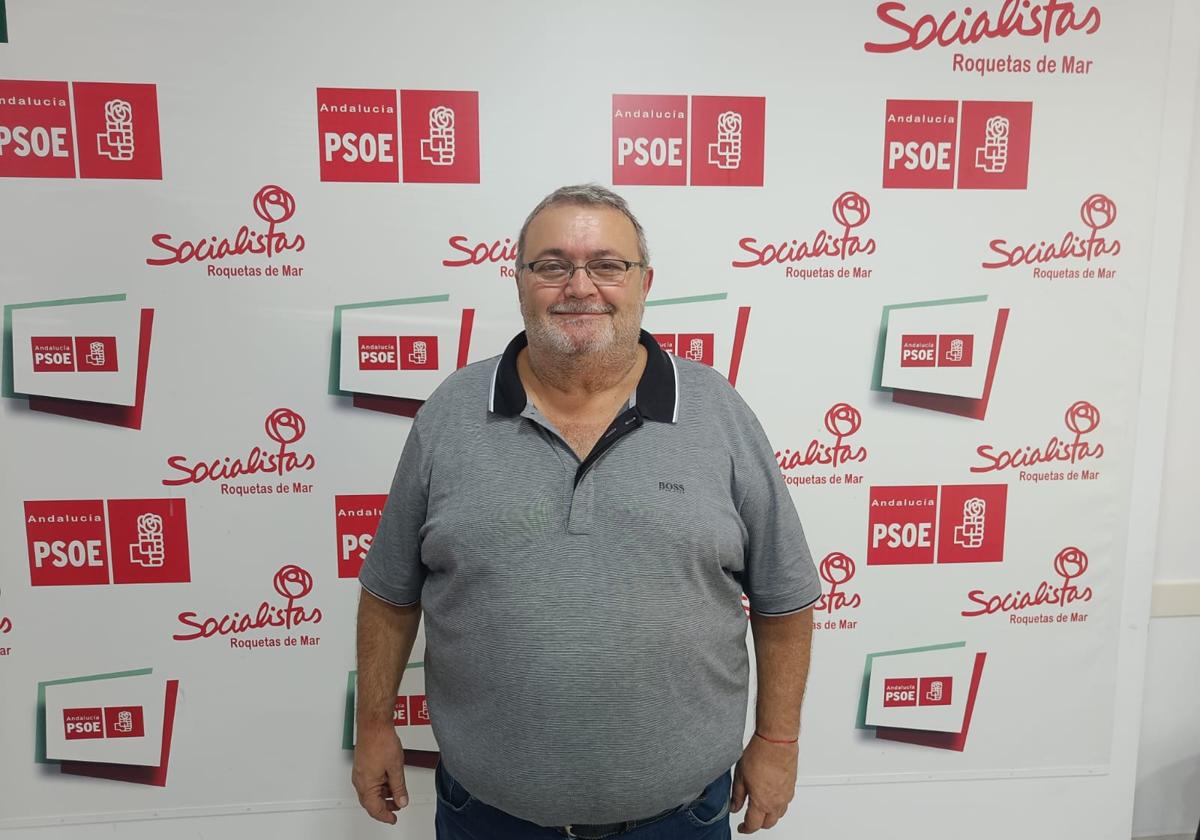 Imagen del portavoz del PSOE de Roquetas, Manolo García.