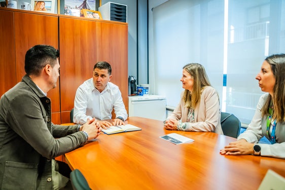 Roquetas apuesta por dar continuidad a grandes empresas para potenciar el empleo