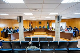 El pleno ordinario del pasado jueves, el último del año, contó con una gran variedad de propuestas por parte de la oposición y del equipo de Gobierno.