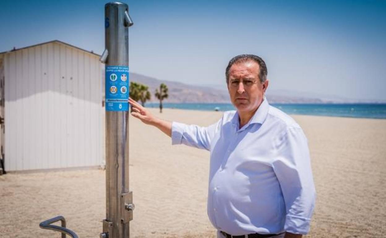 Amat retira a Barrionuevo las competencias de Playas