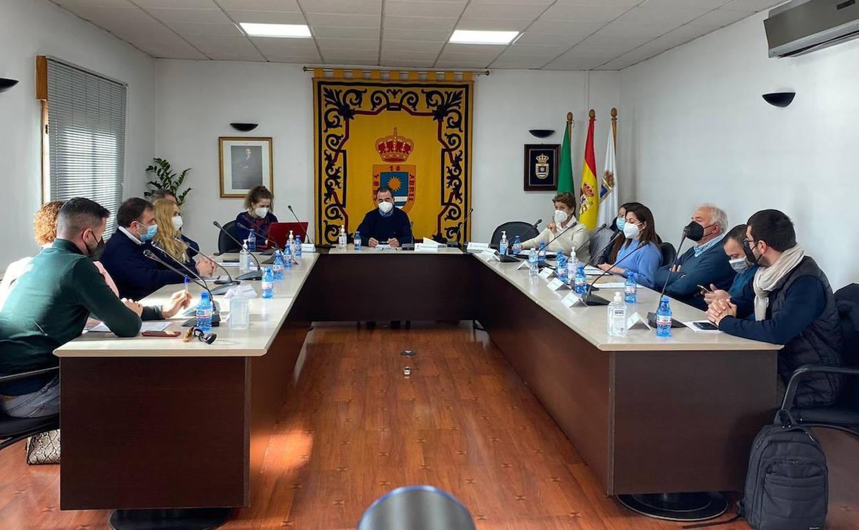 Vecinos de La Mojonera se concentrarán en la Delegación de Salud para pedir las urgencias