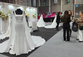 Exposición de vestidos de novia en Jaén de Boda.
