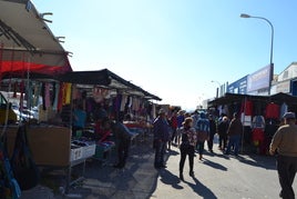 Imagen del mercadillo del municipio.