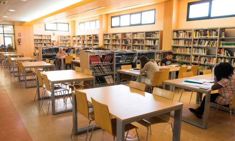 Roquetas de Mar amplía el horario de las bibliotecas por la época de exámenes