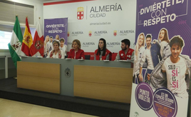 Presentación del punto violeta en la capital almeriense, en anteriores ediciones.