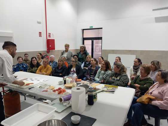 El anterior taller gastronómico dio buen resultado en el mercado mojonero.