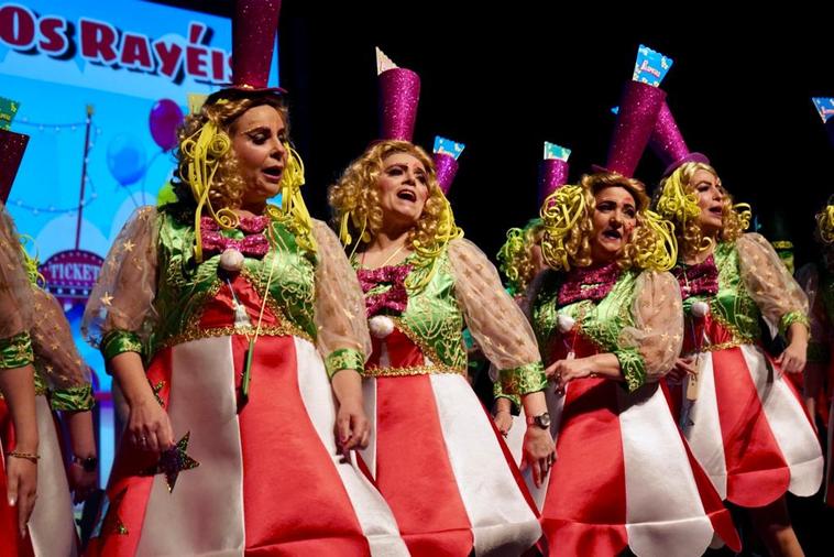 Vícar se prepara para vivir un intenso carnaval con música, certamen de farsas y comida