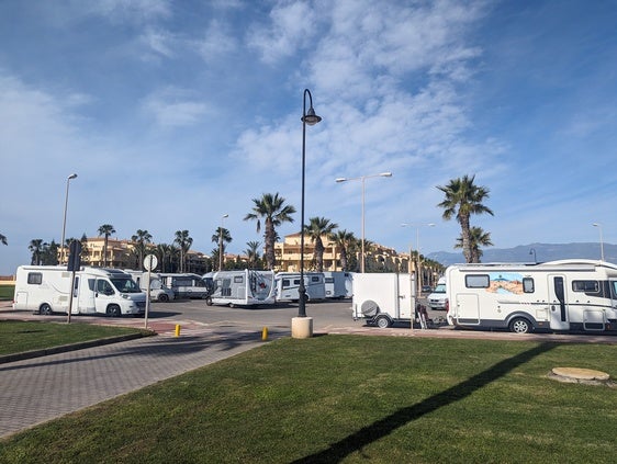 Autocaravanas en el municipio roquetero.