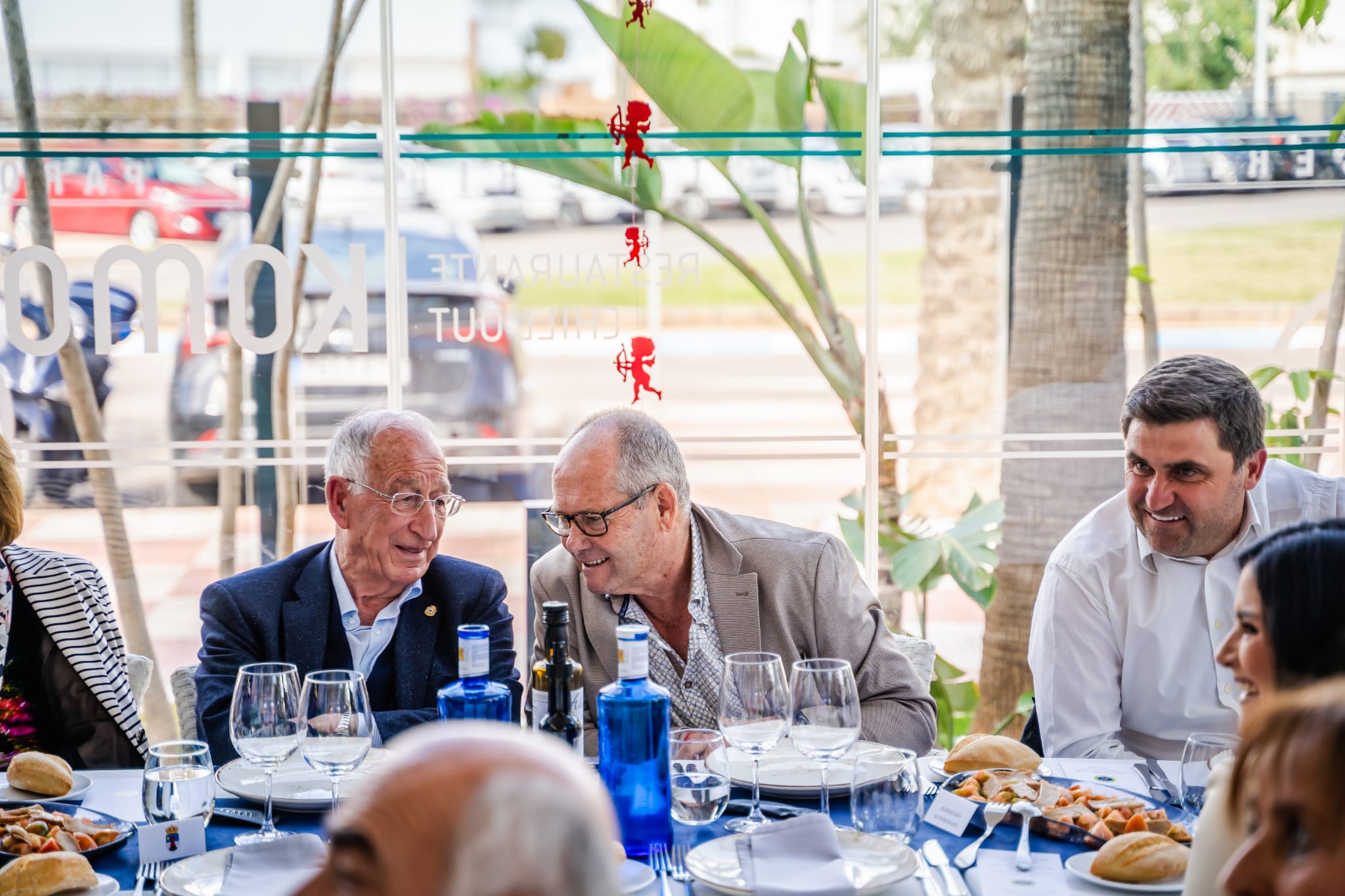 Las imágenes de la despedia de Francisco García, un policía único en Roquetas