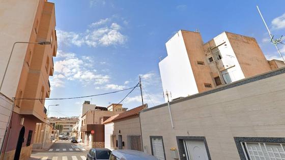 Detenido el presunto autor del apuñalamiento mortal a su compañero de piso en Roquetas