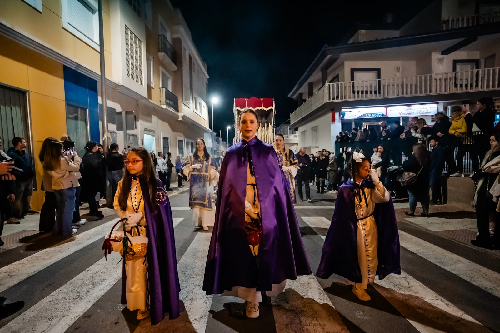 El Parador disfruta de su cofradía el Jueves Santo