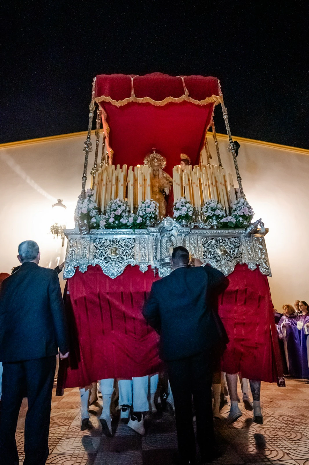 El Parador disfruta de su cofradía el Jueves Santo