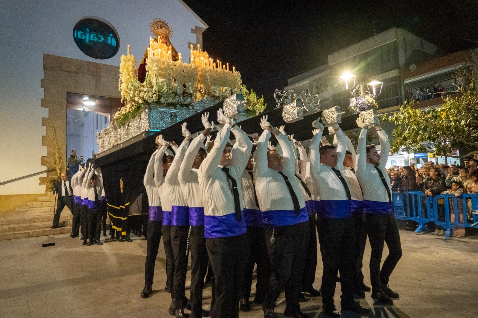 La Cofradía Nuestra Señora de los Dolores, en imágenes