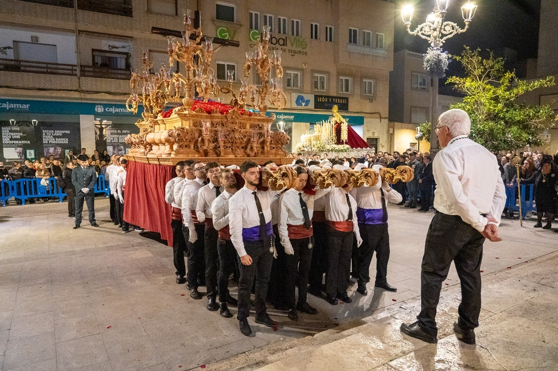 La Cofradía Nuestra Señora de los Dolores, en imágenes