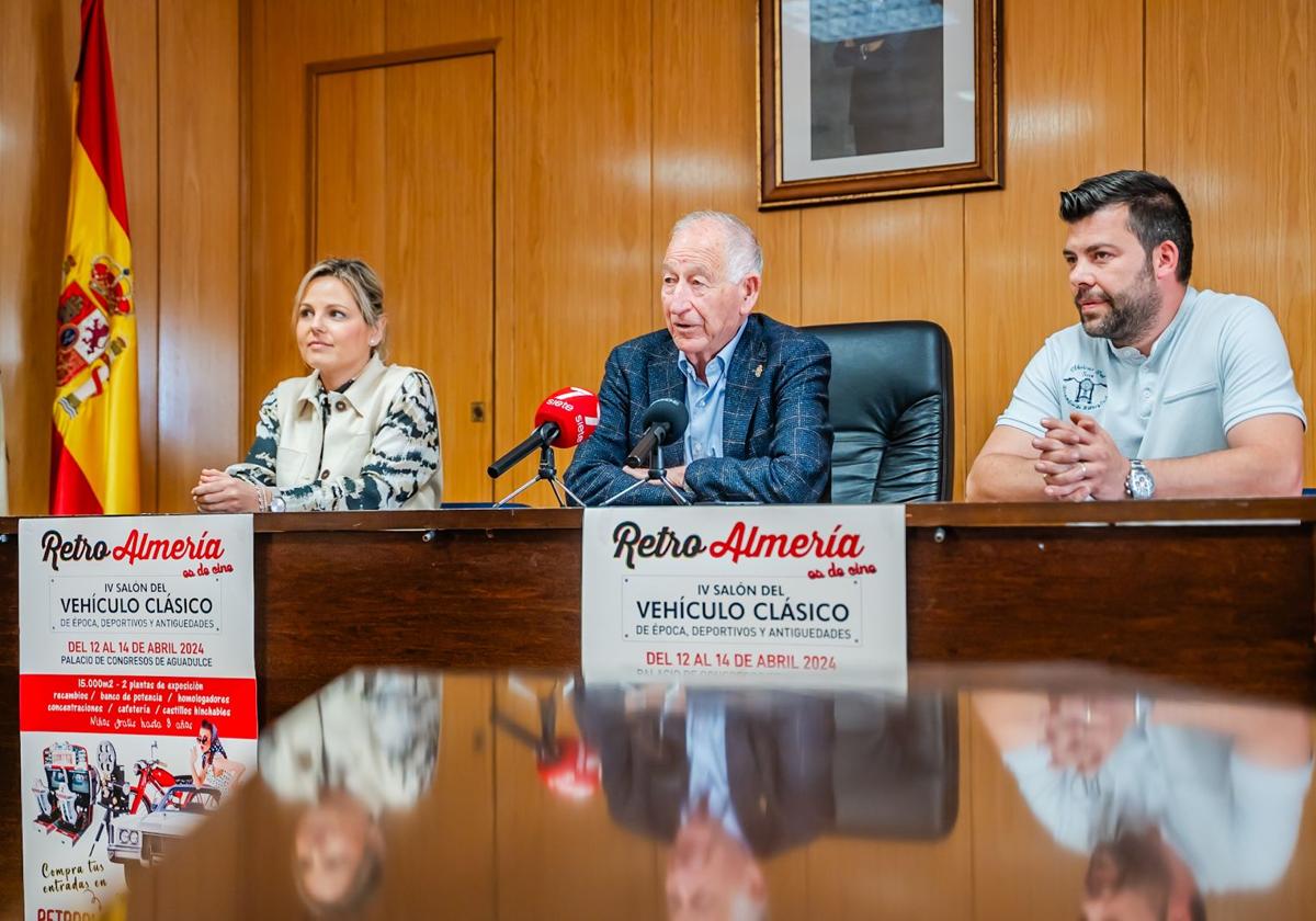 La presentación del evento en el Ayuntamiento de Roquetas de Mar.