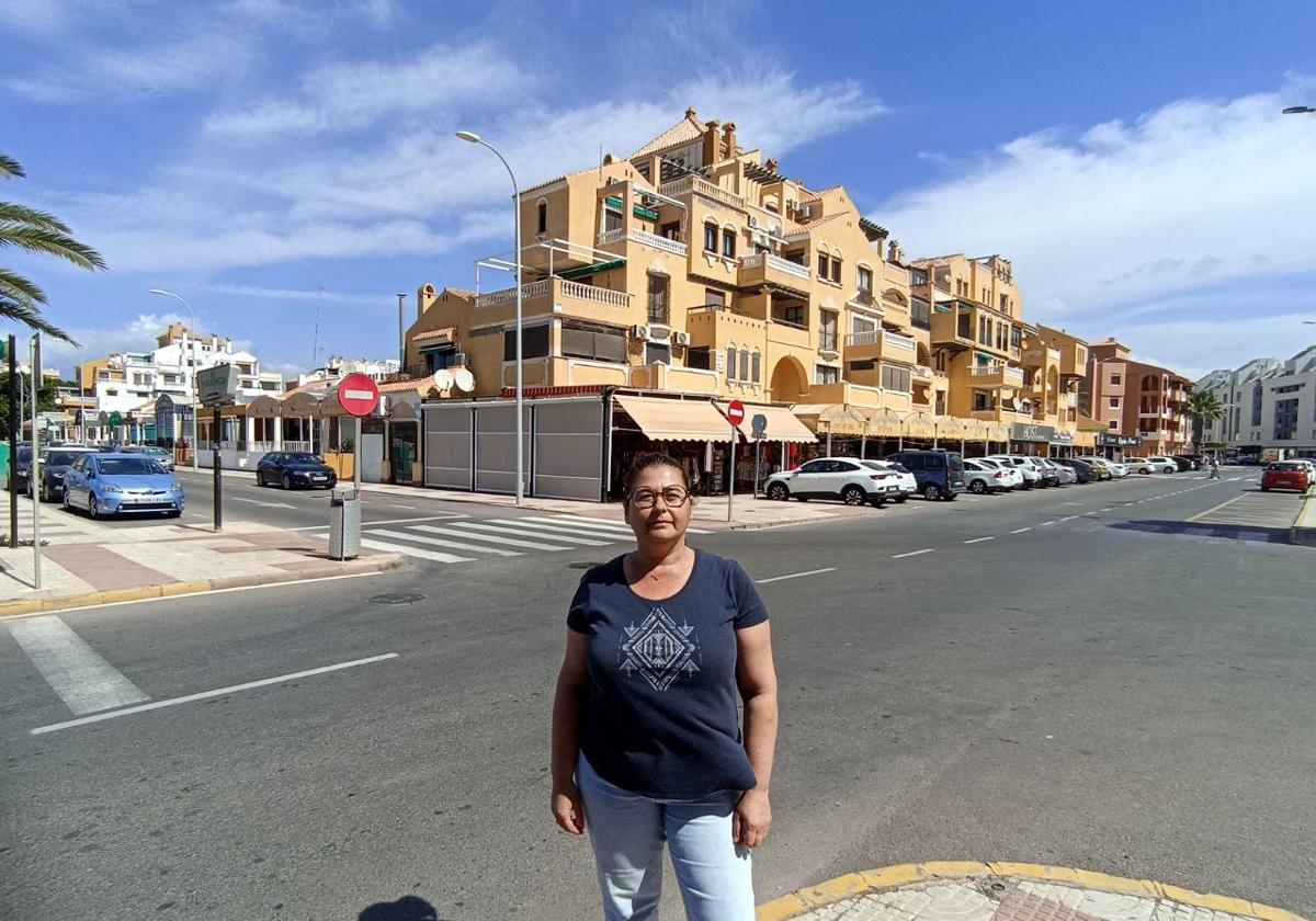 Belén Pérez en el cruce de Américo Vespucio con Mariano Hernández.