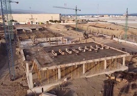 Salud sube en 3,4 millones la factura del hospital de Roquetas de Mar por otro modificado