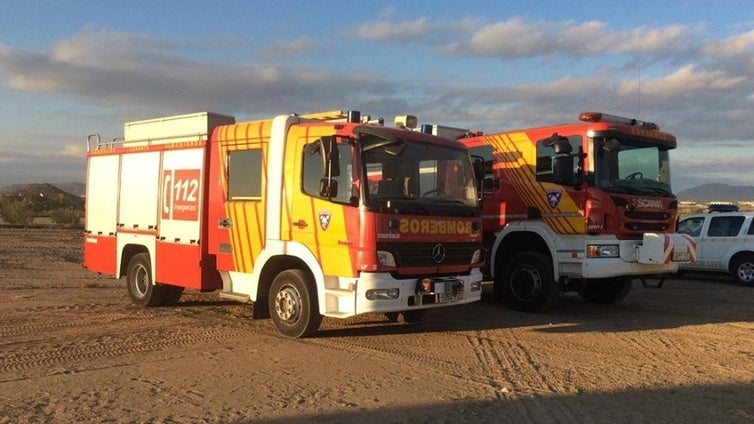 Evacuado al hospital un hombre de 57 años tras el incendio de una vivienda en Vícar