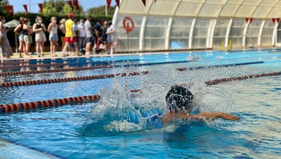 Abierto el plazo para los cursos de natación en la piscina de Las Cabañuelas