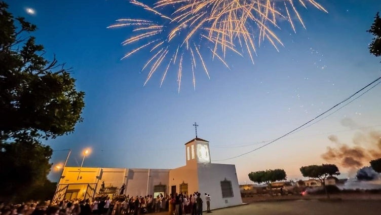 Cortijos de Marín se da un festín de juegos, comida y devoción por sus Fiestas Patronales