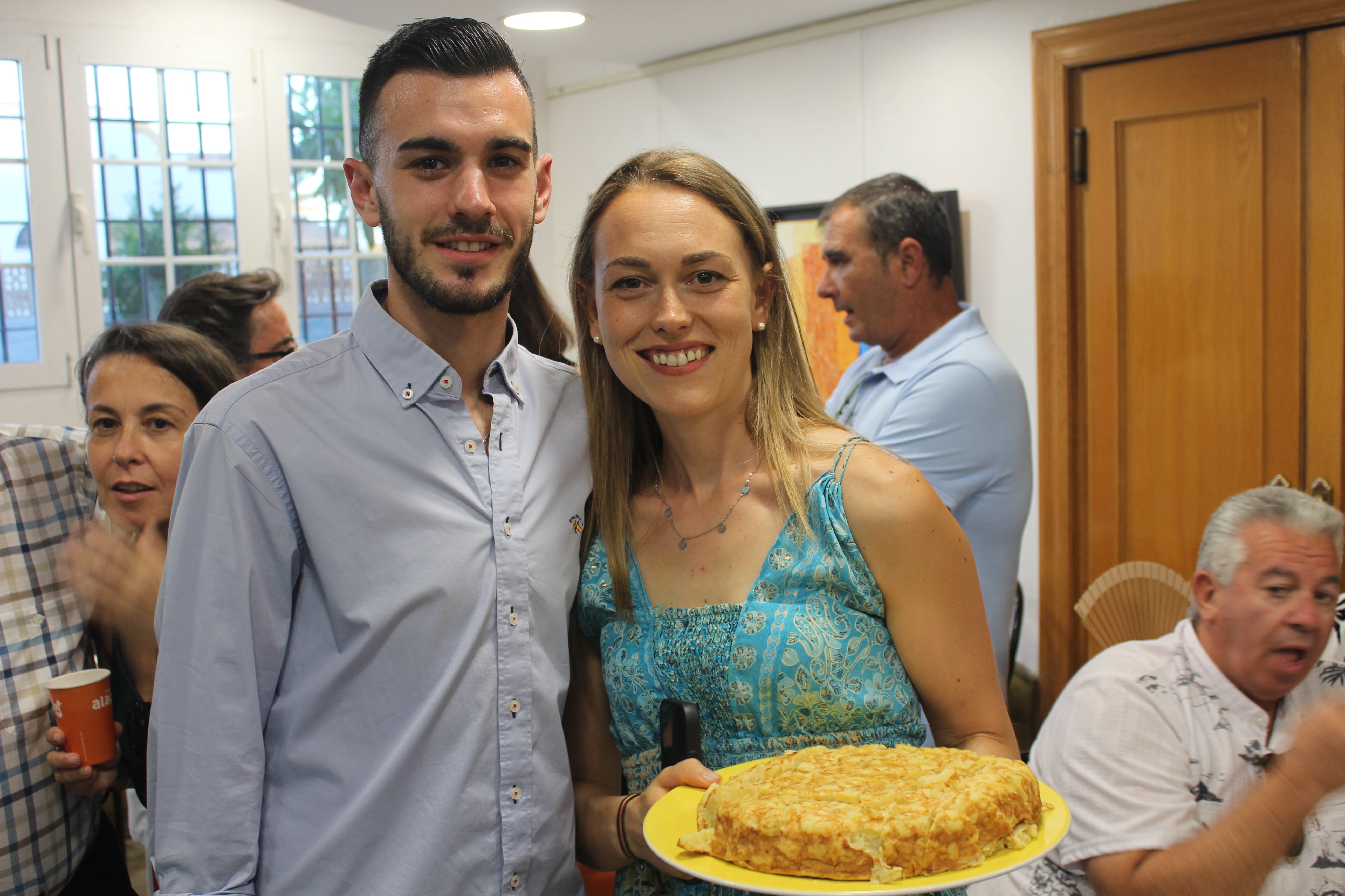 Así fue la celebración del 50 aniversario de la Heladería Alacant de Roquetas de Mar