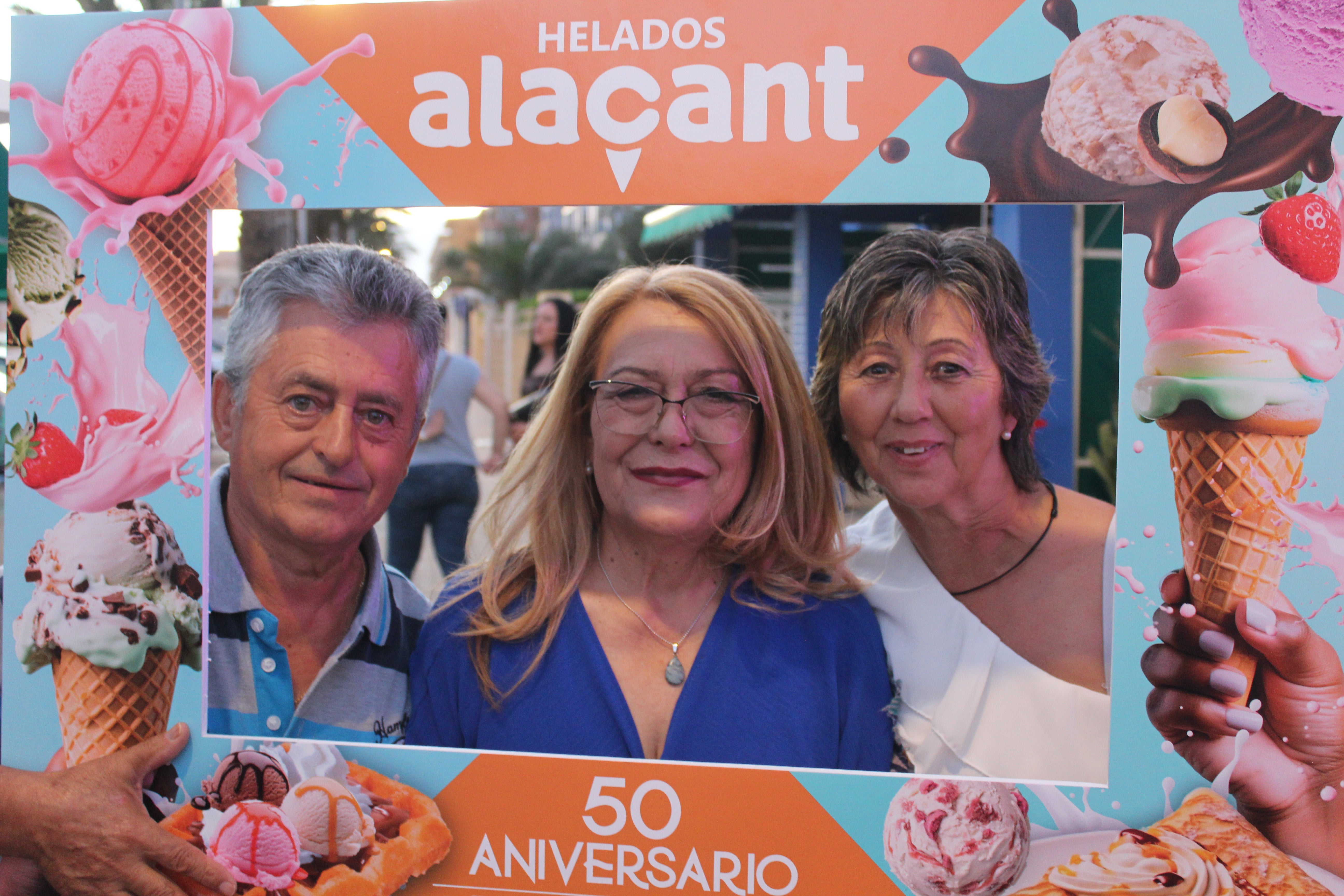 Así fue la celebración del 50 aniversario de la Heladería Alacant de Roquetas de Mar