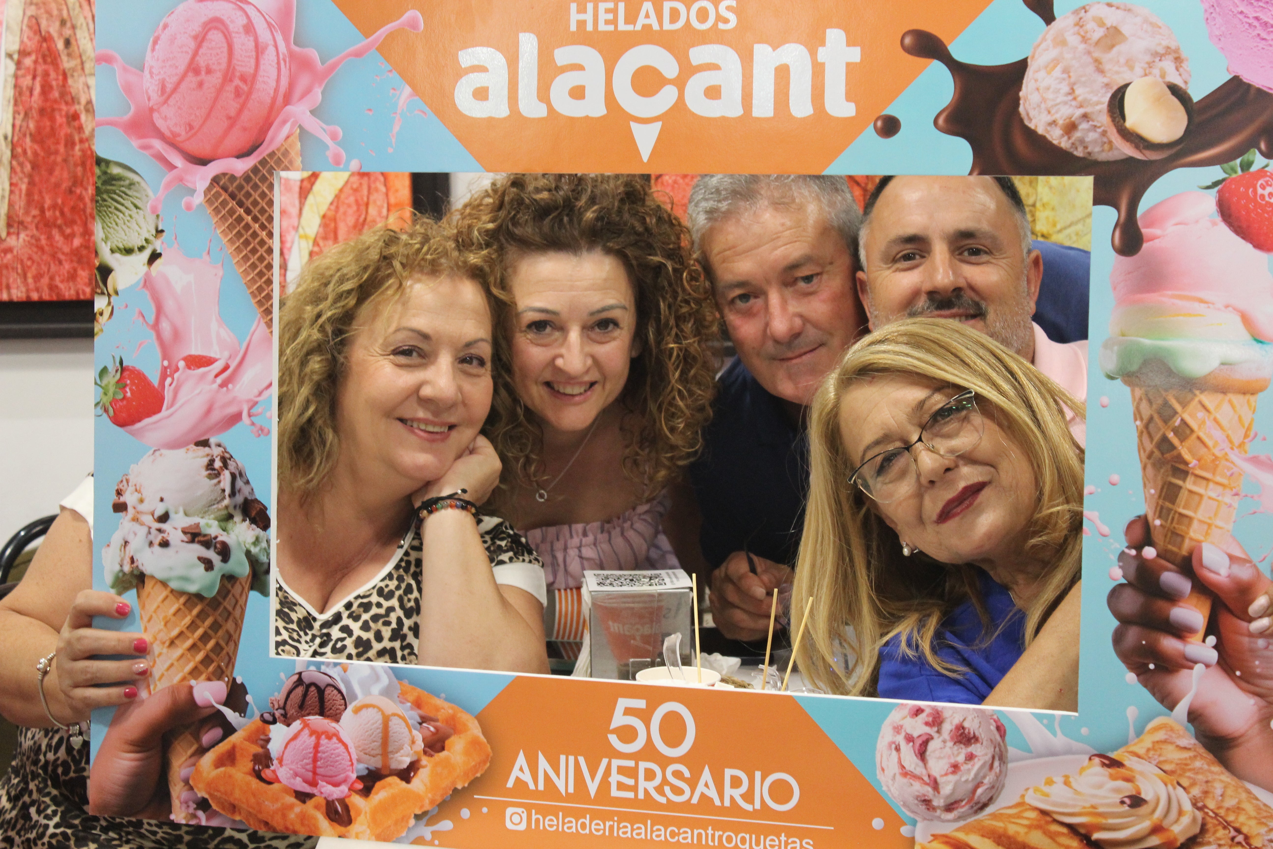 Así fue la celebración del 50 aniversario de la Heladería Alacant de Roquetas de Mar