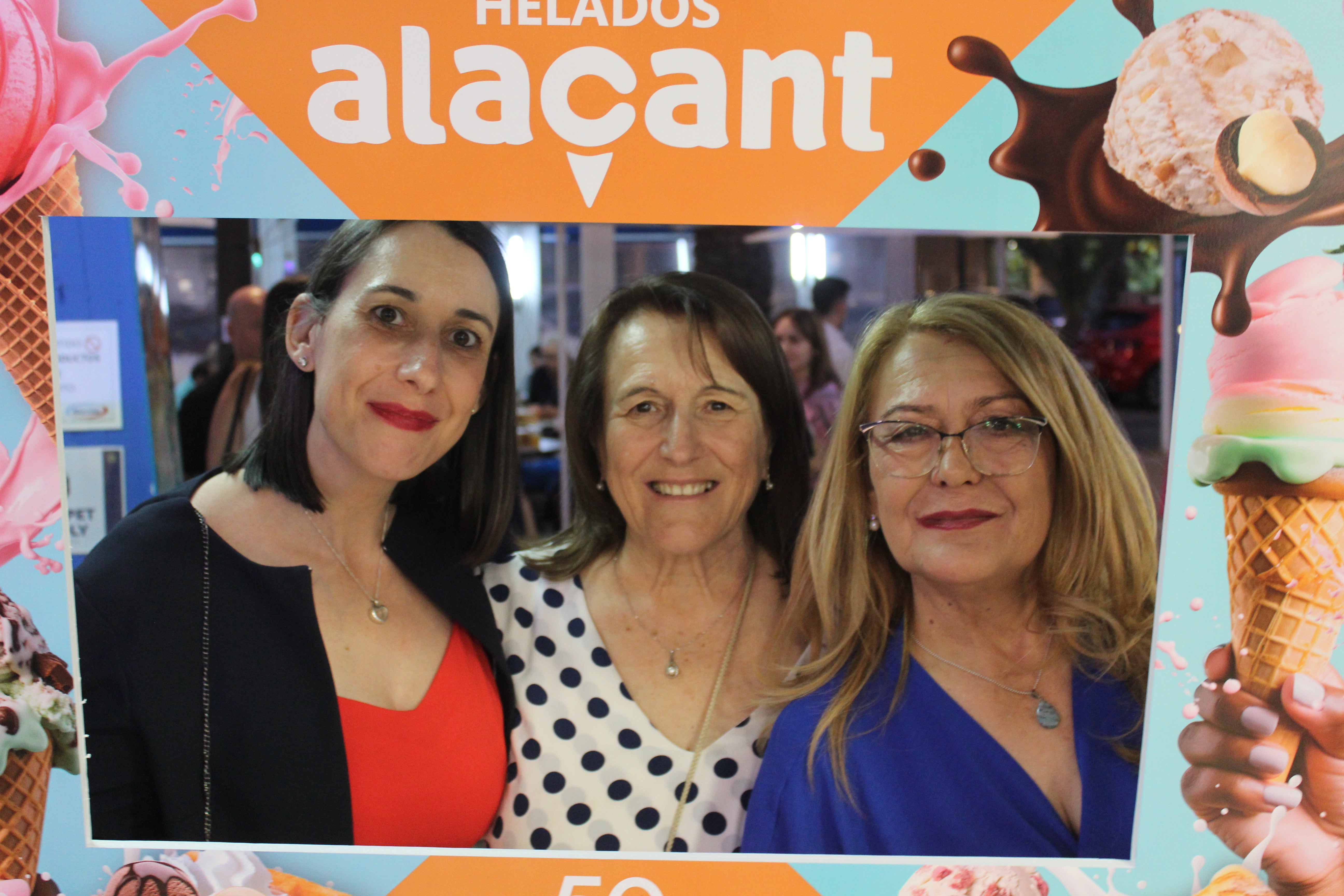 Así fue la celebración del 50 aniversario de la Heladería Alacant de Roquetas de Mar