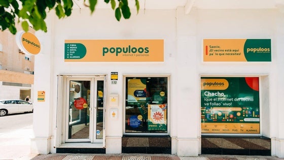 Hay un vecino que va a conectar Roquetas de Mar con el mundo entero… ¡Populoos!