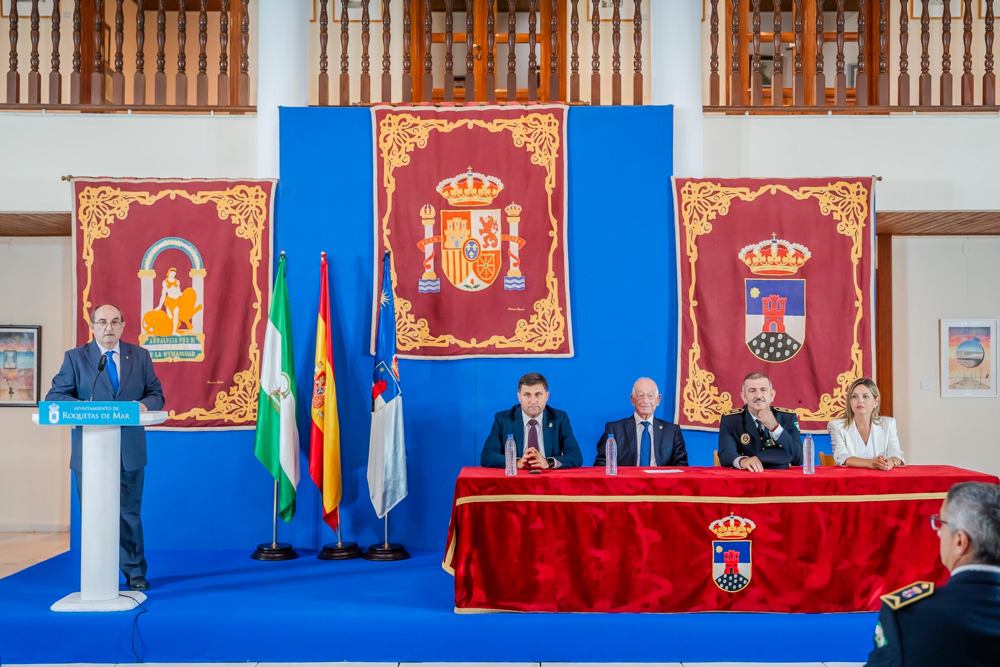 La celebración de los Santos Ángeles Custodios en Roquetas de Mar, en imágenes