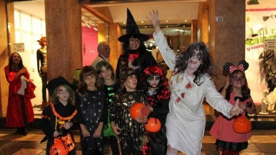 Un pasacalles «terrorífico» para pasar este Halloween en La Mojonera