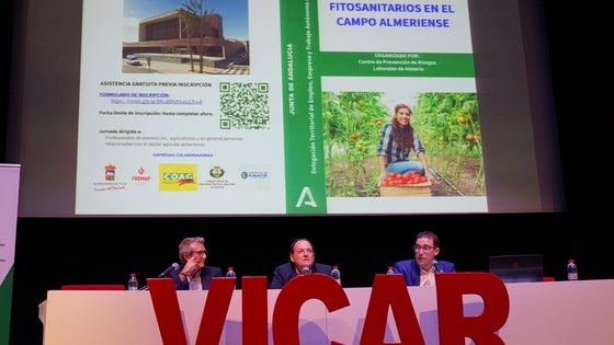 Vícar realiza unas jornadas sobre la seguridad de los fitosanitarios