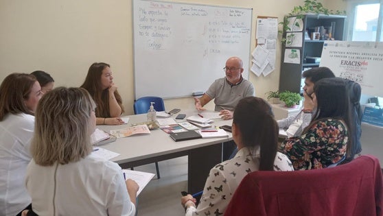 Eracis Roquetas inicia diciembre con un balance positivo de personas atendidas