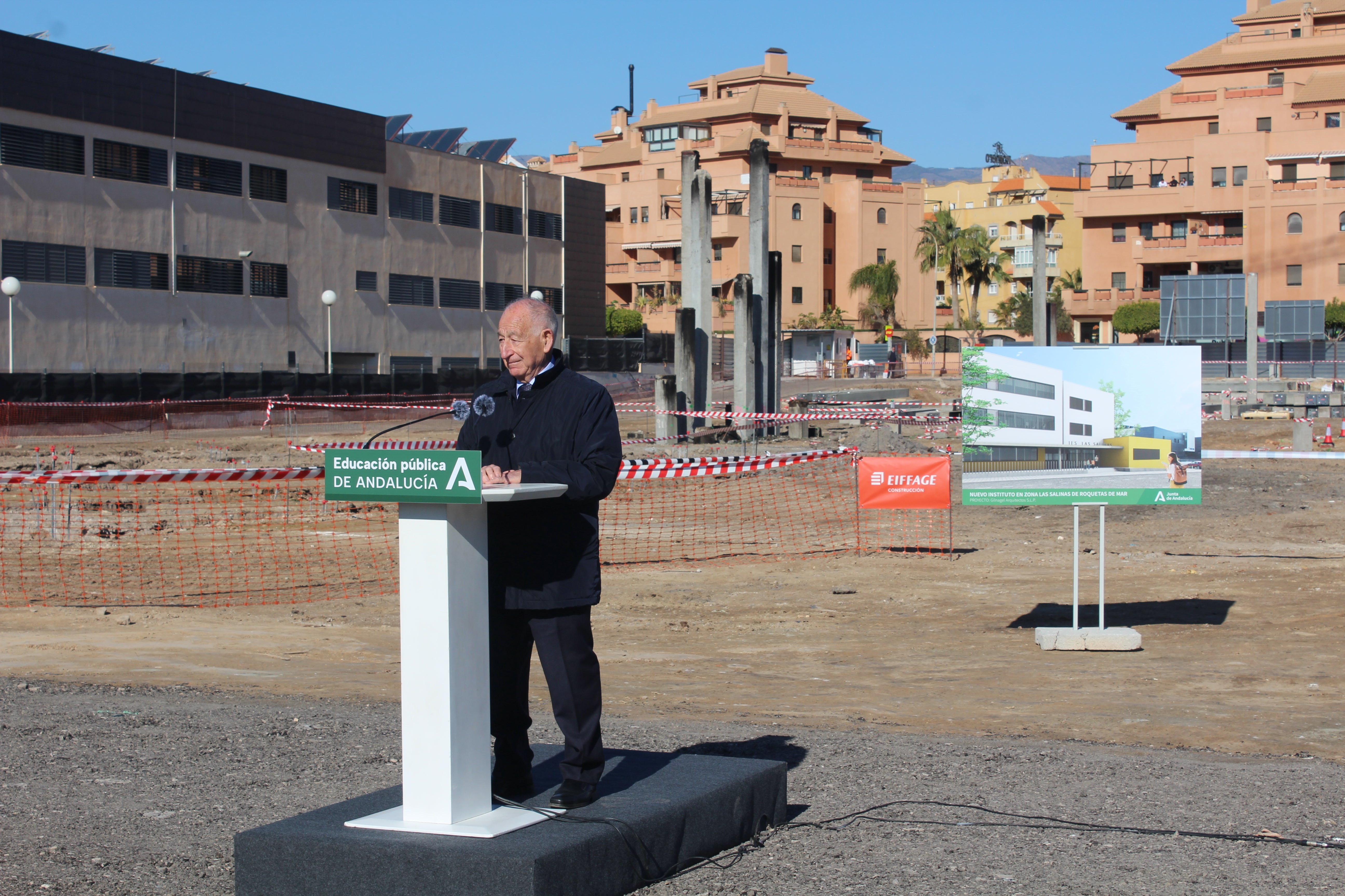 Moreno Bonilla coloca la primera piedra para el IES Las Salinas en Roquetas