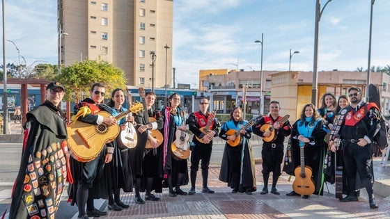 Roquetas celebra un San Valentín muy especial con la iniciativa 'Amor a Primera Vista'