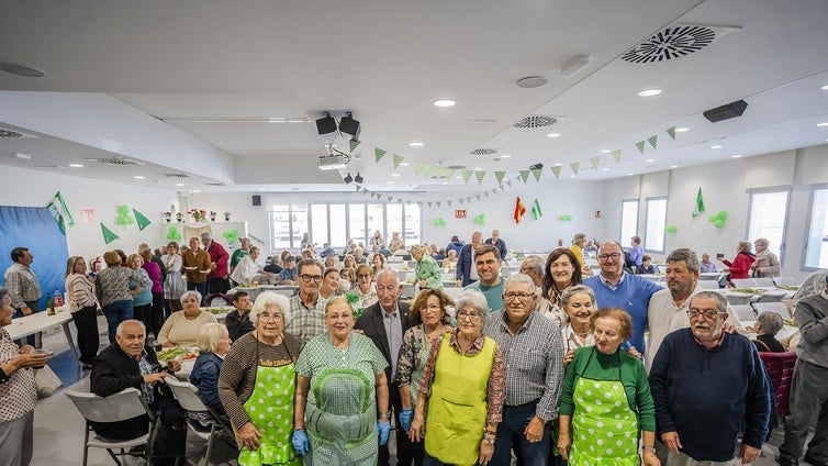 Roquetas celebra el Día de Andalucía con las tradicionales migas