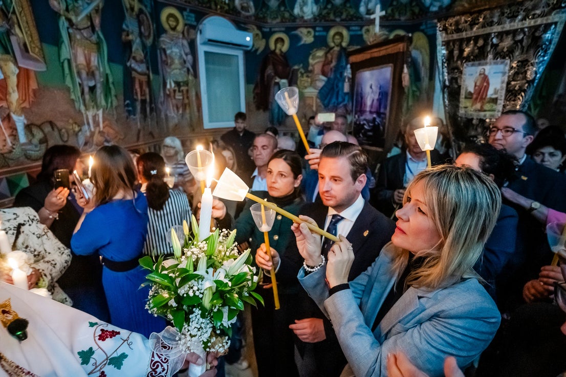 Una misa familiar para celebrar la Resurrección de Cristo