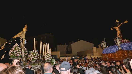 El Santísimo Cristo de la Esperanza y Nuestra Señora de la Pasión despiden el Viernes Santo en Vícar