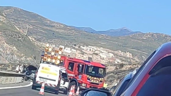 Retenciones en la A-7 a su paso por Roquetas de Mar por un choque entre dos vehículos