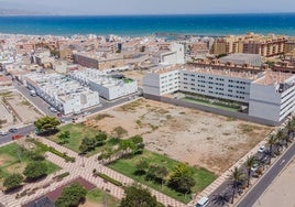 En esta parcela se situará el edificio.