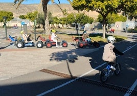 Algunos de los alumnos que participaron en las actividades.