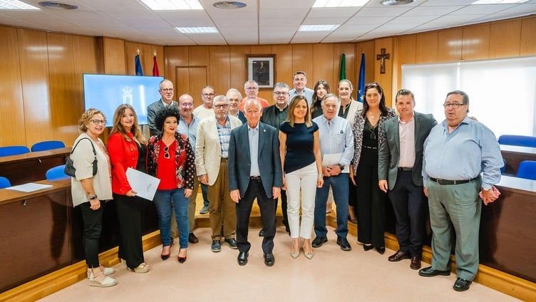 Más de 260.000 euros: Roquetas realiza firmas de convenios para varias entidades