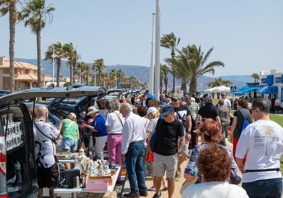 Car Boot Sale se llenó de vecinos y turistas este domingo.